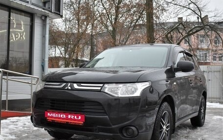 Mitsubishi Outlander III рестайлинг 3, 2013 год, 1 279 000 рублей, 5 фотография