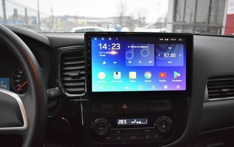 Mitsubishi Outlander III рестайлинг 3, 2013 год, 1 279 000 рублей, 18 фотография