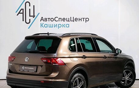 Volkswagen Tiguan II, 2019 год, 1 949 000 рублей, 2 фотография
