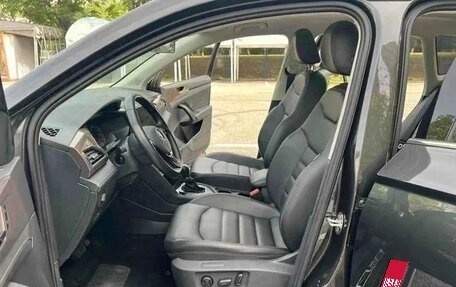 Volkswagen Tharu, 2021 год, 2 000 000 рублей, 4 фотография