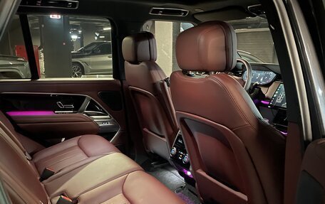 Land Rover Range Rover IV рестайлинг, 2024 год, 22 000 000 рублей, 5 фотография