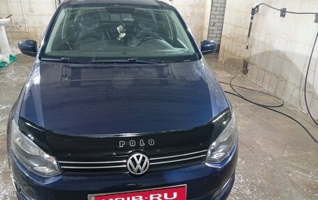 Volkswagen Polo VI (EU Market), 2011 год, 700 000 рублей, 1 фотография