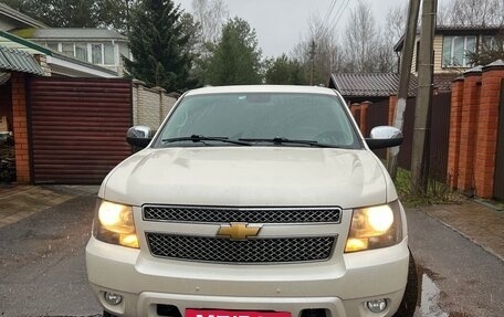 Chevrolet Tahoe III, 2013 год, 2 350 000 рублей, 8 фотография