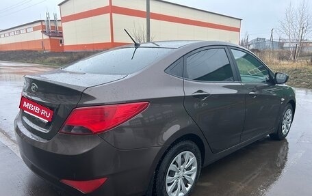 Hyundai Solaris II рестайлинг, 2016 год, 820 000 рублей, 3 фотография