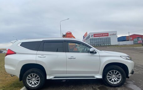 Mitsubishi Pajero Sport III рестайлинг, 2019 год, 3 350 000 рублей, 5 фотография