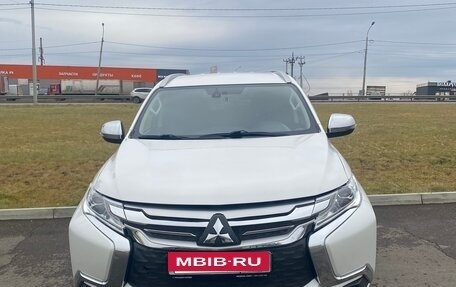 Mitsubishi Pajero Sport III рестайлинг, 2019 год, 3 350 000 рублей, 3 фотография