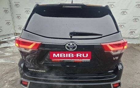 Toyota Highlander III, 2017 год, 3 149 000 рублей, 7 фотография