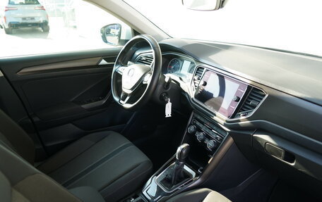 Volkswagen T-Roc I, 2018 год, 1 890 000 рублей, 11 фотография