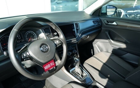 Volkswagen T-Roc I, 2018 год, 1 890 000 рублей, 9 фотография