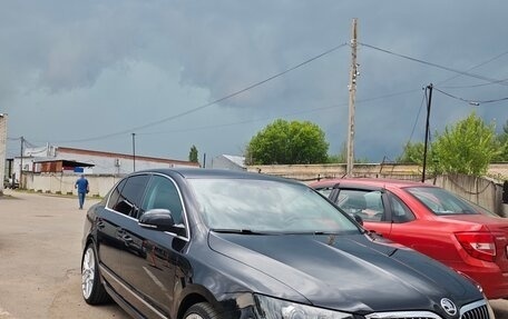 Skoda Superb III рестайлинг, 2014 год, 999 999 рублей, 4 фотография