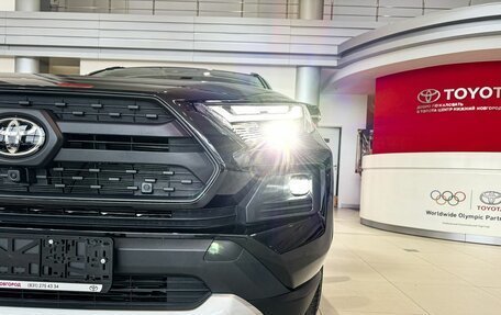 Toyota RAV4, 2025 год, 4 800 000 рублей, 4 фотография