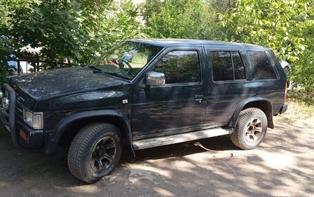 Nissan Terrano II рестайлинг, 1995 год, 1 000 000 рублей, 5 фотография
