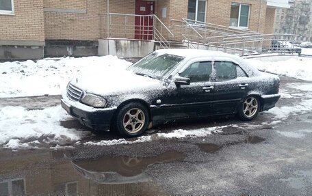 Mercedes-Benz C-Класс, 2000 год, 250 000 рублей, 3 фотография