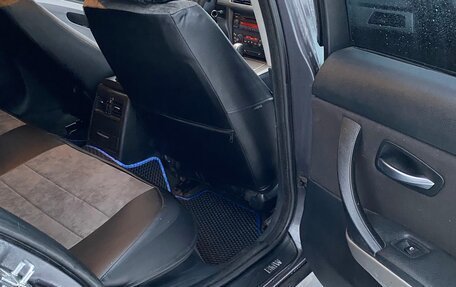 BMW 3 серия, 2005 год, 650 000 рублей, 13 фотография