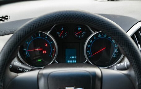 Chevrolet Cruze II, 2013 год, 900 000 рублей, 17 фотография