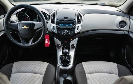 Chevrolet Cruze II, 2013 год, 900 000 рублей, 15 фотография