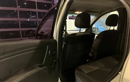 Renault Logan I, 2012 год, 377 000 рублей, 24 фотография