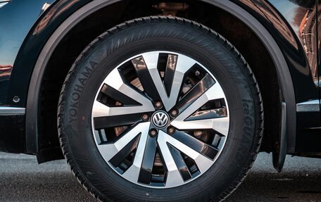 Volkswagen Touareg III, 2018 год, 4 700 000 рублей, 7 фотография