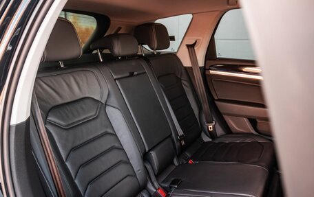 Volkswagen Touareg III, 2018 год, 4 700 000 рублей, 14 фотография