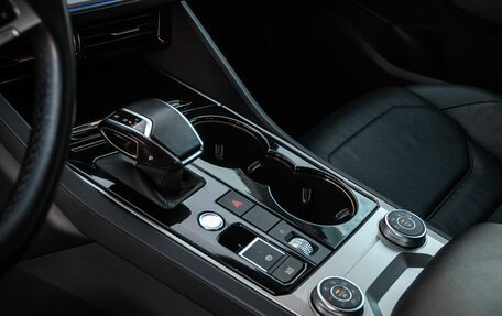 Volkswagen Touareg III, 2018 год, 4 700 000 рублей, 26 фотография