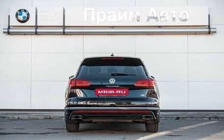 Volkswagen Touareg III, 2018 год, 4 700 000 рублей, 4 фотография