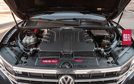 Volkswagen Touareg III, 2018 год, 4 700 000 рублей, 10 фотография