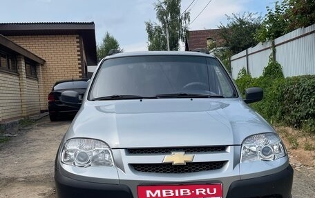 Chevrolet Niva I рестайлинг, 2014 год, 525 000 рублей, 1 фотография