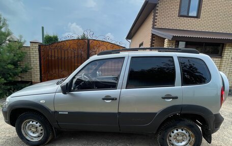 Chevrolet Niva I рестайлинг, 2014 год, 525 000 рублей, 2 фотография