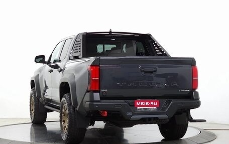 Toyota Tacoma, 2024 год, 7 746 780 рублей, 3 фотография