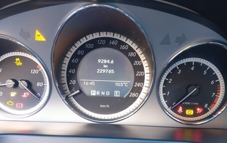 Mercedes-Benz C-Класс, 2010 год, 1 060 000 рублей, 6 фотография