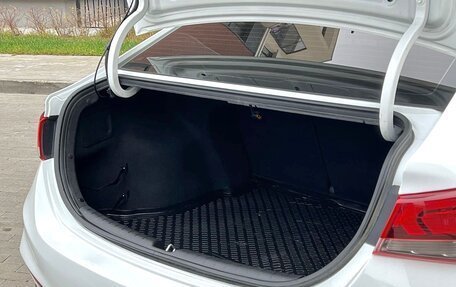 Hyundai Solaris II рестайлинг, 2018 год, 1 280 000 рублей, 29 фотография