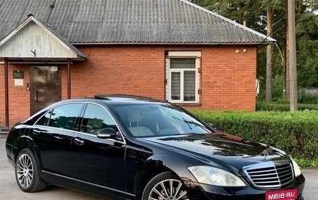 Mercedes-Benz S-Класс, 2006 год, 1 350 000 рублей, 1 фотография