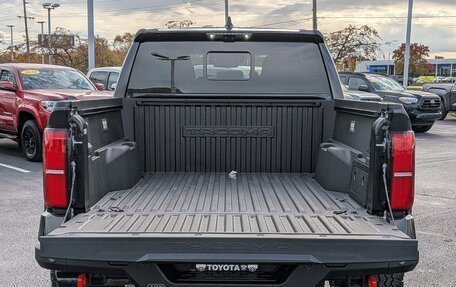 Toyota Tacoma, 2025 год, 14 300 000 рублей, 6 фотография