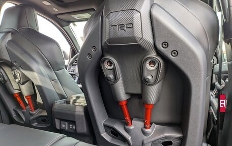 Toyota Tacoma, 2025 год, 14 300 000 рублей, 24 фотография