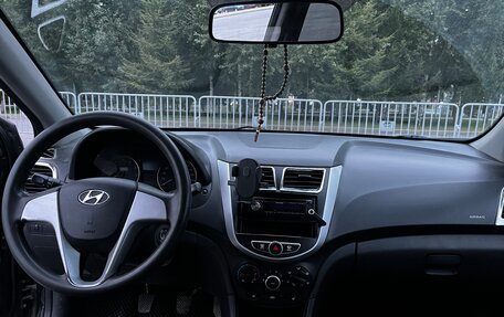 Hyundai Solaris II рестайлинг, 2011 год, 480 000 рублей, 5 фотография