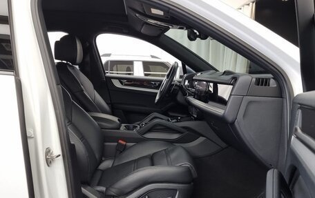 Porsche Cayenne III, 2025 год, 13 450 000 рублей, 14 фотография