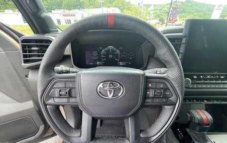 Toyota Sequoia, 2025 год, 13 700 000 рублей, 10 фотография