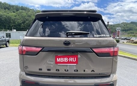 Toyota Sequoia, 2025 год, 13 700 000 рублей, 8 фотография