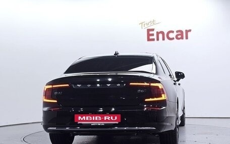 Volvo S90 II рестайлинг, 2024 год, 6 490 000 рублей, 4 фотография