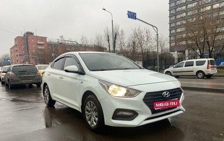 Hyundai Solaris II рестайлинг, 2019 год, 880 000 рублей, 1 фотография