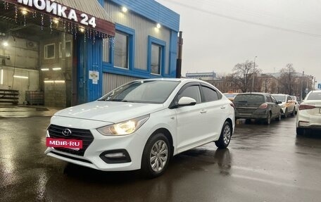 Hyundai Solaris II рестайлинг, 2019 год, 880 000 рублей, 2 фотография