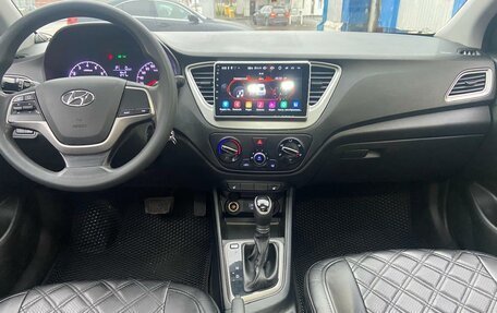 Hyundai Solaris II рестайлинг, 2019 год, 880 000 рублей, 10 фотография