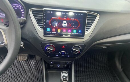 Hyundai Solaris II рестайлинг, 2019 год, 880 000 рублей, 13 фотография