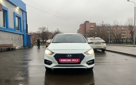 Hyundai Solaris II рестайлинг, 2019 год, 880 000 рублей, 3 фотография