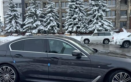 BMW 5 серия, 2019 год, 2 400 000 рублей, 4 фотография