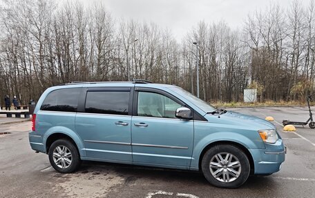 Chrysler Town & Country V рестайлинг, 2008 год, 1 450 000 рублей, 6 фотография