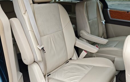 Chrysler Town & Country V рестайлинг, 2008 год, 1 450 000 рублей, 15 фотография