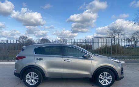 KIA Sportage IV рестайлинг, 2017 год, 2 050 000 рублей, 2 фотография