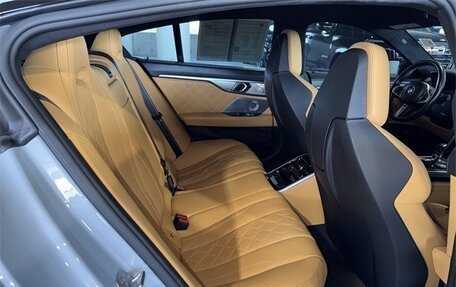 BMW M8 I (F91/F92/F93), 2024 год, 16 690 476 рублей, 15 фотография