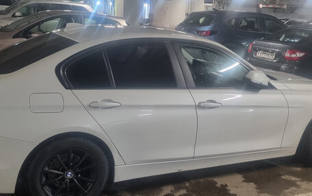 BMW 3 серия, 2018 год, 1 700 000 рублей, 4 фотография